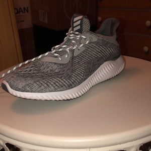 Adidas Alpha Bounce Tennis Shoe